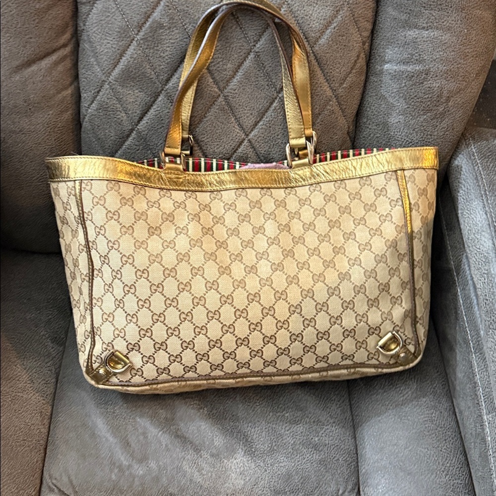Gucci Beige and Gold Signature Tote - Picture 4 of 8